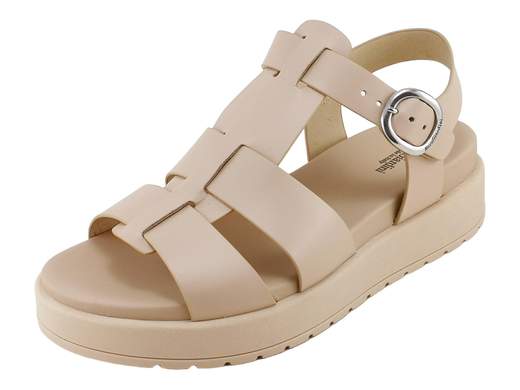Sandalo donna NeroGiardini in pelle con suola platform da 3 cm, chiusura con fibbia e fussbett imbottito per un comfort urbano grintoso.
