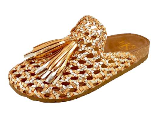 Sabot donna EKP Collections in pelle intrecciata laminata con nappe e fondo platform ammortizzante 3 cm.