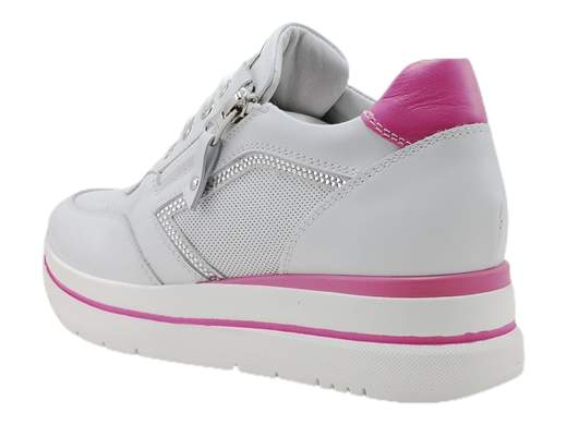 Sneakers Donna NERO GIARDINI: un tocco di qualità per il tuo look