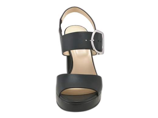 Sandali con tacco alto NeroGiardini: 10 cm di pura eleganza, comfort e stile Made in Italy. Per look irresistibili e gambe chilometriche!<br /><br />I sandali donna NeroGiardini E513354D con tacco alto sono l’upgrade glamour che mancava nella tua scarpiera. Due fasce eleganti, maxi fibbia in acciaio regolabile (per dominare il look e non solo) e una silhouette audace che non passa inosservata.<br />Realizzati interamente in pelle, con fodera in pelle e sottopiede imbottito per un comfort che dura tutta la giornata… o tutta la notte! Il tacco a blocco da 10 cm, abbinato a un plateau da 2 cm, ti regala altezza senza toglierti il sorriso dai piedi.<br />Perfetti per cerimonie, serate importanti o per dare un twist chic anche a un semplice jeans.<br />*Made in Italy*, perché il vero stile inizia dalle scarpe.<br />Hai già pensato all’outfit? Intanto, mettili nel carrello!