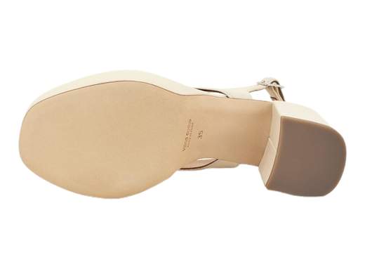 Scopri l'eleganza senza tempo con il sandalo da donna Gianmarco Sorelli 2191/Nora. Questo sandalo incanta con il suo design sofisticato. Realizzato interamente in pelle, presenta uno scollo a V che dona un tocco di raffinatezza. Il tacco a blocco di 7,5 cm e il plateau di 2,5 cm, entrambi rivestiti in pelle, offrono comfort e stile impeccabile. Con una raffinata combinazione di eleganza e artigianato italiano, il sandalo Gianmarco Sorelli 2191/Nora è la scelta ideale per qualsiasi occasione. Aggiungi un tocco di raffinatezza al tuo guardaroba con questo capolavoro di stile italiano.