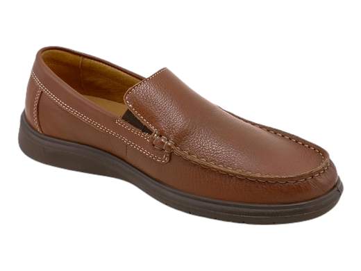 Mocassini uomo ENVAL Soft 5712066 in morbida pelle, con sottopiede estraibile in memory foam e suola flessibile. Comfort e stile. Made in Italy.<br /><br />I Mocassini uomo ENVAL Soft 5712066 Link sono la scelta perfetta per chi cerca praticità ed eleganza in un'unica scarpa. <br />Realizzati in morbida pelle, offrono un sottopiede anatomico in memory foam, estraibile e rivestito in pelle per garantire traspirabilità e igiene. <br />La suola in gomma leggera e flessibile, priva di tacco, assicura un appoggio ottimale e massimo comfort ad ogni passo. <br />Questi mocassini evergreen sono versatili e ideali per ogni occasione. <br />Acquistali ora e aggiungi un tocco di classe al tuo guardaroba. Made in Italy.