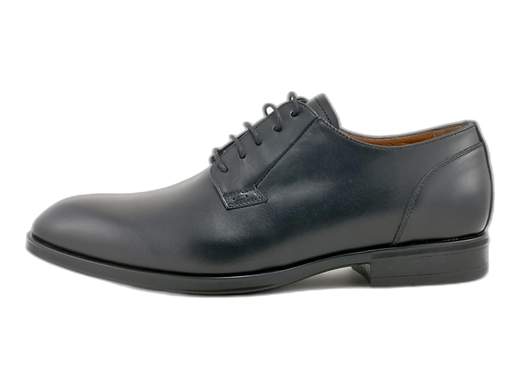 Stringata derby uomo NeroGiardini: eleganza e comfort top con pelle, suola antiscivolo e sottopiede DryGo. Scoprila ora!<br /><br />Stringata derby uomo NeroGiardini E400141UE: un grande classico rivisitato con comfort moderno. <br />Realizzata in pelle di qualità con allacciatura a 5 fori, questa scarpa è foderata interamente in pelle e dotata di sottopiede estraibile imbottito DryGo, per garantire igiene e traspirabilità tutto il giorno. <br />La suola in gomma antiscivolo è silenziosa e assicura una camminata stabile e discreta. <br />Perfetta per occasioni importanti o giornate lavorative con un tocco di classe. Non fartela scappare!