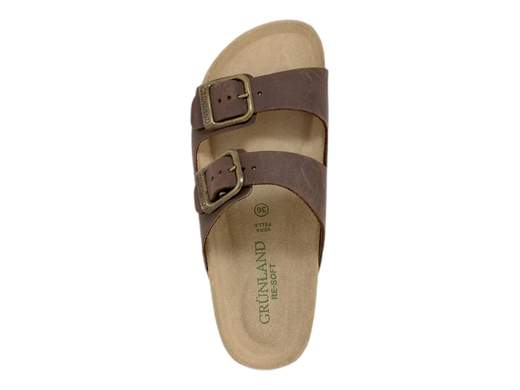 Scopri le Ciabatte Donna Grunland CB 3030 70SARA in pelle ingrassata con doppia fibbia, comode e regolabili, su Laporta Calzature. Acquista ora!<br /><br />Le Ciabatte Donna Grunland CB 3030 70SARA, disponibili su Laporta Calzature, offrono comfort e praticità per le giornate più calde, sia in città che in vacanza. <br />Realizzate in pelle ingrassata, sono disponibili nei colori beige e mogano, con una doppia fibbia che permette una regolazione perfetta. <br />Il plantare anatomico in pelle scamosciata, arricchito da cuscinetti imbottiti RE-SOFT, assicura una postura ottimale del piede e della caviglia, garantendo comfort per tutto il giorno. <br />Il fondo bio, realizzato in sughero e lattice naturale, è leggero e traspirante, mentre la suola in gomma offre resistenza e flessibilità. <br />Rinnova il tuo look estivo con comfort e stile, acquista ora su Laporta Calzature!