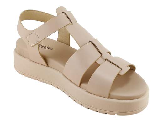 Sandalo donna NeroGiardini in pelle con suola platform da 3 cm, chiusura con fibbia e fussbett imbottito per un comfort urbano grintoso.