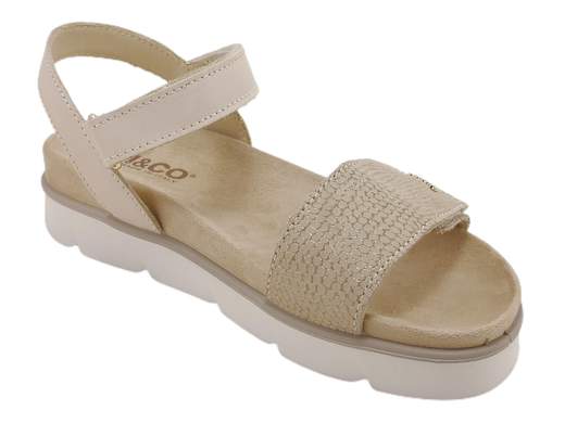 Scopri i Sandali Donna IGI&CO 5671122 Delia in pelle scamosciata stampata, comodi e regolabili, su Laporta Calzature. Acquista ora!<br /><br />I Sandali Donna IGI&CO 5671122 Delia, disponibili su Laporta Calzature, combinano stile e comfort in un design raffinato. <br />Realizzati in pelle scamosciata stampata, questi sandali offrono un look pratico e versatile. <br />La fascia e il cinturino alla caviglia, facilmente regolabili grazie alla chiusura a strappo, assicurano una calzata perfetta per ogni piede. <br />Il fondo platform di 2,5 cm è leggero e flessibile, ideale per camminare con facilità. Il plantare morbido e sagomato garantisce il massimo comfort e stabilità durante l'uso quotidiano. <br />Orgogliosamente Made in Italy, questi sandali sono perfetti per chi cerca qualità e stile.<br />Aggiungi un tocco di leggerezza al tuo guardaroba, acquista ora su Laporta Calzature!