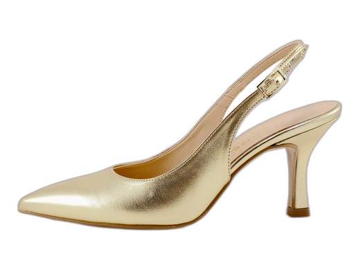 Décolleté slingback Nacrée in platino laminato con tacco spillo 7,5 cm e punta affusolata. Sottopiede imbottito e calzata leggera per il massimo comfort in cerimonia.