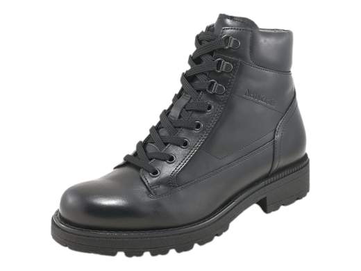 Anfibi uomo NeroGiardini in vera pelle con zip laterale e fondo carrarmato. Grintosi, comodi e traspiranti. Scopri su Laporta Calzature! Made in Italy. <br /><br />Gli anfibi NeroGiardini I400513U sono il perfetto alleato per affrontare l’inverno con stile e carattere. <br />Realizzati interamente in vera pelle, combinano un design grintoso e raffinato con la massima praticità. <br />La doppia chiusura con lacci e zip laterale garantisce una calzata facile e sicura, mentre il sottopiede imbottito estraibile DryGo assicura traspirabilità e igiene ottimali. <br />Il robusto fondo in gomma carrarmato offre stabilità anche nelle giornate più fredde e movimentate. <br />Perfetti per passare dal lavoro al tempo libero con un look combat ma elegante. <br />Scoprili su Laporta Calzature e porta il Made in Italy ai tuoi piedi!