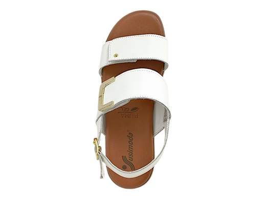 Scopri i Sandali Donna Susimoda 22430/06 in pelle con fasce regolabili e accessorio dorato, comodi e ammortizzati, su Laporta Calzature. Acquista ora!<br /><br />I Sandali Donna Susimoda 22430/06, disponibili su Laporta Calzature, uniscono eleganza e comfort, perfetti per tutte le occasioni, sia in città che in vacanza. <br />Realizzati con due ampie fasce in raffinata pelle regolabili a strappo, sono impreziositi da un elegante accessorio dorato. <br />La fodera interamente in pelle assicura una calzata confortevole, mentre il comodo fondo zeppa di 3,5 cm in gomma leggera offre leggerezza e stabilità. Il sottopiede imbottito in pelle PIUMA GEL, indeformabile, garantisce un'ammortizzazione eccezionale a ogni passo. <br />La chiusura con cinturino posteriore e fibbia, insieme all’elastico nascosto, assicura una calzata perfetta. <br />Aggiungi comfort e stile al tuo look estivo, acquista ora su Laporta Calzature!