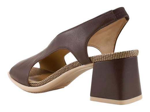 Sandalo elegante da donna Gianmarco Sorelli in pelle testa di moro con scollo a V, cinturino slingback elastico e tacco a blocco da 5 cm per cerimonie e serate glamour.