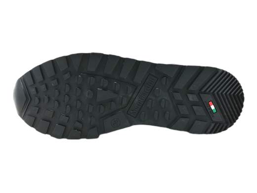 Scopri l'eccellenza italiana con la sneaker da donna NeroGiardini I308330D. Realizzata interamente in pelle, presenta un particolare accessorio logato per un tocco di stile. Il sottopiede in pelle estraibile DryGo assorbe l'umidità, garantendo comfort e benessere durante tutto il giorno. Con un moderno fondo platform alto 4 cm, questa sneaker unisce moda e funzionalità per un look irresistibile. Prova l'arte artigianale italiana ad ogni passo. Acquista ora e vivi l'eleganza Made in Italy.