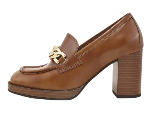 Eleva il tuo stile con il mocassino raffinato da donna NeroGiardini I205060D. Realizzato in pregiata pelle con un elegante accessorio catena, questo mocassino offre un tacco a blocco di 8 cm e un plateau da 1 cm per una camminata sicura e comoda. La suola in gomma antiscivolo assicura una stabilità ottimale. Questo capolavoro italiano unisce moda e funzionalità per una calzatura sofisticata adatta a ogni occasione. Scopri l'artigianalità italiana con NeroGiardini.