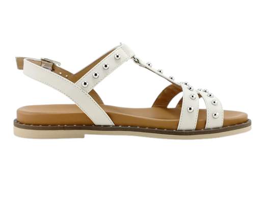 Sandali bassi NeroGiardini con borchie glam e fussbett imbottito. Sportivi, grintosi e comodissimi. Stile Made in Italy ai tuoi piedi!<br /><br />Se cerchi sandali bassi da donna che siano comodi ma con grinta da vendere, i *NeroGiardini E513480D* sono la risposta fashion ai tuoi desideri (e ai tuoi piedi stanchi).<br /><br />Dallo stile sportivo con una bella inclinazione glam, questi sandali “a ragnetto” in vera pelle non passano certo inosservati grazie alle borchie in acciaio lucido—piccole, ma toste, come te.<br /><br />Il cinturino alla caviglia con fibbia regolabile assicura una calzata perfetta, mentre il fussbett in pelle (aka sottopiede) è così imbottito e sagomato che potresti scordarti di averli indosso. Il fondo piatto in gomma antiscivolo è flessibile e sicuro, anche nelle giornate più agitate.<br /><br />Ideali per chi ama camminare tanto senza rinunciare allo stile, per look casual con quel tocco di rock, o per outfit estivi da urlo.<br />Sono versatili, comodi, stilosi—e, ovviamente, artigianali e Made in Italy.