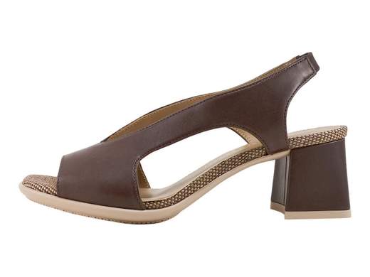 Sandalo elegante da donna Gianmarco Sorelli in pelle testa di moro con scollo a V, cinturino slingback elastico e tacco a blocco da 5 cm per cerimonie e serate glamour.