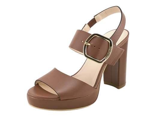 Elegante sandalo NeroGiardini con tacco a blocco da 10 cm, plateau e fascia regolabile con fibbia metallica, disponibile in nero e cuoio, perfetto per cerimonie ed eventi.