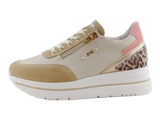 Sneaker donna NeroGiardini in pelle milk e camel con dettaglio animalier, suola running 4,5 cm e plantare memory DryGo per un look urban chic.