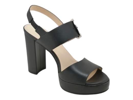 Sandali con tacco alto NeroGiardini: 10 cm di pura eleganza, comfort e stile Made in Italy. Per look irresistibili e gambe chilometriche!<br /><br />I sandali donna NeroGiardini E513354D con tacco alto sono l’upgrade glamour che mancava nella tua scarpiera. Due fasce eleganti, maxi fibbia in acciaio regolabile (per dominare il look e non solo) e una silhouette audace che non passa inosservata.<br />Realizzati interamente in pelle, con fodera in pelle e sottopiede imbottito per un comfort che dura tutta la giornata… o tutta la notte! Il tacco a blocco da 10 cm, abbinato a un plateau da 2 cm, ti regala altezza senza toglierti il sorriso dai piedi.<br />Perfetti per cerimonie, serate importanti o per dare un twist chic anche a un semplice jeans.<br />*Made in Italy*, perché il vero stile inizia dalle scarpe.<br />Hai già pensato all’outfit? Intanto, mettili nel carrello!