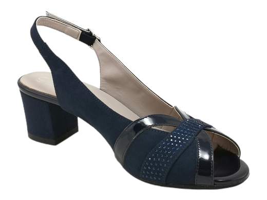 Esplora l'eleganza senza tempo del sandalo da donna slingback Cinzia Soft MM5294609 001. Realizzato con maestria in camoscio sintetico e vernice, questo sandalo è un'icona di stile e raffinatezza. L'accessorio con strass aggiunge un tocco di brillantezza, mentre il sottopiede imbottito in pelle assicura un comfort eccezionale. Con un comodo tacco rivestito di 5 cm, questo sandalo è perfetto per chi cerca un equilibrio tra moda e praticità. Realizzato in Italia, rappresenta la migliore qualità artigianale.