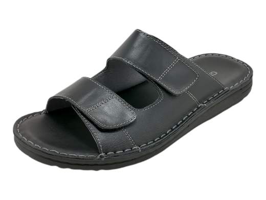 Scopri le Ciabatte Uomo Grunland CI 2691 80LAPO in pelle nera con doppia regolazione a strappo, comode e flessibili, su Laporta Calzature. Acquista ora!<br /><br />Le Ciabatte Uomo Grunland CI 2691 80LAPO, disponibili su Laporta Calzature, offrono il massimo comfort per le giornate più calde, sia in città che in vacanza. <br />Realizzate in morbida pelle nera, queste ciabatte sono dotate di due pratiche strisce in pelle con chiusura a strappo, una in pianta e una sul collo del piede, garantendo una calzata regolabile e personalizzata. <br />Il sottopiede RE-SOFT, imbottito e in morbida pelle, offre un comfort eccezionale, mentre il fondo in gomma flessibile e ammortizzante assicura leggerezza e stabilità. <br />Perfette per chi cerca funzionalità e comodità durante tutto il giorno. <br />Aggiungi comfort e stile al tuo guardaroba estivo, acquista ora su Laporta Calzature!