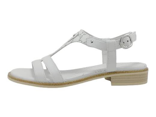 Scopri i Sandali Bassi Donna NeroGiardini E410464D in pelle con logo metal, comodi e sofisticati, su Laporta Calzature. Acquista ora!<br /><br />I Sandali Bassi Donna NeroGiardini E410464D, disponibili su Laporta Calzature, uniscono un design ricercato a un comfort eccezionale. <br />Realizzati in pelle di alta qualità con fodera in pelle, questi sandali offrono una calzata confortevole e duratura. <br />Il cinturino alla caviglia garantisce una stabilità ottimale, mentre il sottopiede in pelle imbottito assicura un comfort prolungato. Il tacco basso di 2,5 cm aggiunge un tocco di eleganza senza sacrificare la comodità. <br />Il design raffinato, arricchito dal logo metal, e le linee essenziali conferiscono un look sofisticato ideale per ogni occasione. Questi sandali, orgogliosamente Made in Italy, sono un must-have per il guardaroba femminile. <br />Aggiungi un tocco di classe al tuo stile, acquista ora su Laporta Calzature!