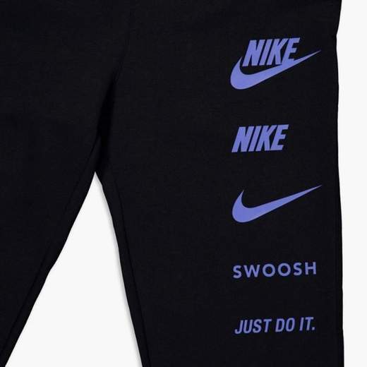 NIKE FN7712