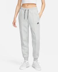 Nike FB8330-063