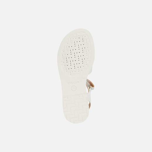 Geox J5235D 00254 C1000