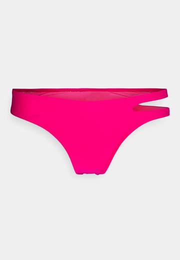 CHIARA FERRAGNI COSTUME