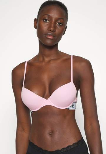 CHIARA FERRAGNI REGGISENO