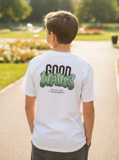 STILL T-Shirt Bambino Nera con Stampa “Good Waves”