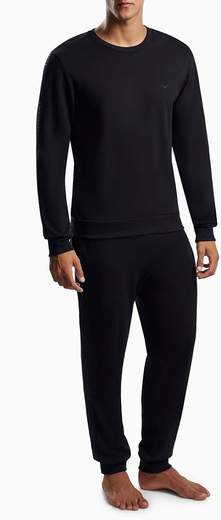 Tuta uomo Armani: comfort e stile per il tempo libero