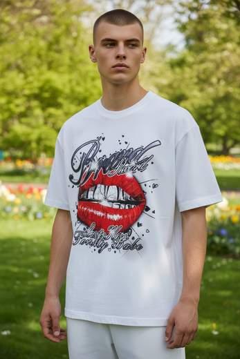 T-Shirt Uomo “Last Kiss” Grafica Urban