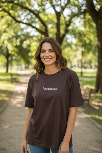 STILL T-Shirt Donna con Scritta Frontale e Vestibilità Oversize
