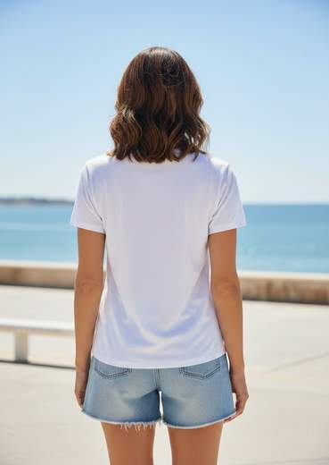STILL T-Shirt Donna Bianca con Stampa Decorativa Frontale