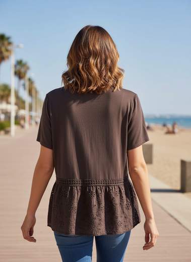 STILL Maglia Donna con Balza Sangallo e Manica Corta