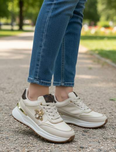 STILL Sneakers Donna Beige Platform con Applicazione Gioiello e Dettagli Oro