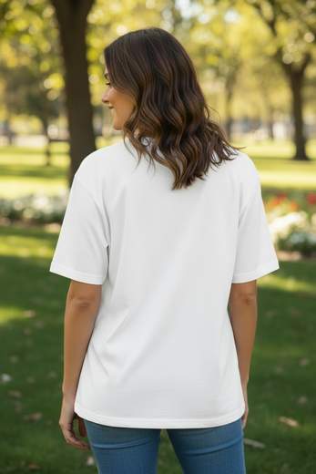 STILL T-Shirt Donna con Scritta Frontale e Vestibilità Oversize