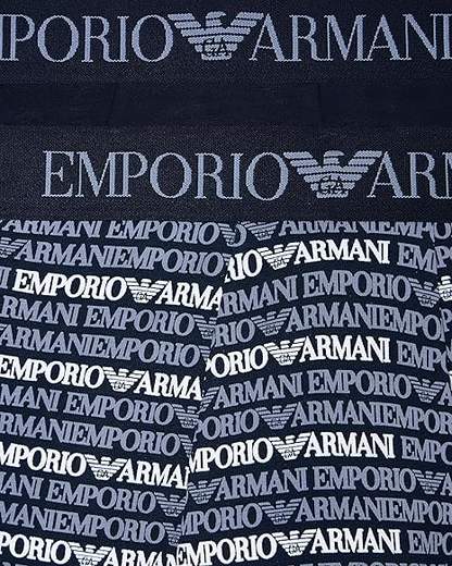 Un design moderno caratterizzato da stampa pattern mix che valorizza lo stile iconico della collezione underwear Emporio Armani.