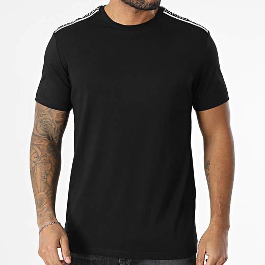 EMPORIO ARMANI T-shirt uomo Armani cotone: comfort naturale e stile essenziale