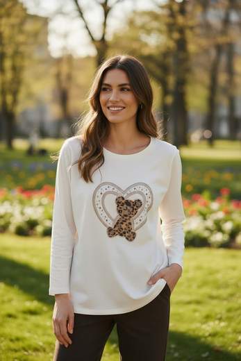 STILL Maglia Donna Panna con Stampa Orsetto e Cuore