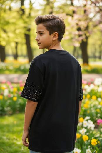 STILL T-Shirt Junior Oversize Nera con Strass - Maglia Bambino Streetwear