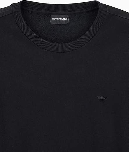 Tuta uomo Armani: comfort e stile per il tempo libero