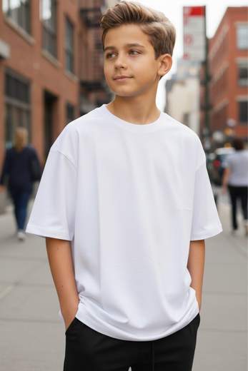 STILL T-Shirt Junior Oversize con Stampa Posteriore