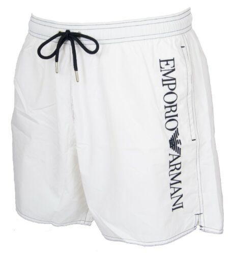 EMPORIO ARMANI Costume boxer uomo Armani: leggerezza e comfort per il mare