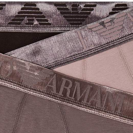 Slip uomo Armani: comfort e stile distintivo