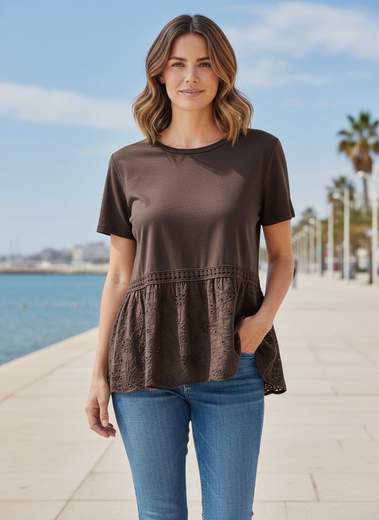 STILL Maglia Donna con Balza Sangallo e Manica Corta