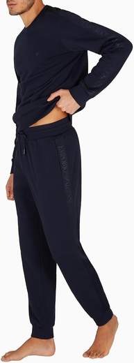 Tuta uomo Armani: comfort e stile per il tempo libero