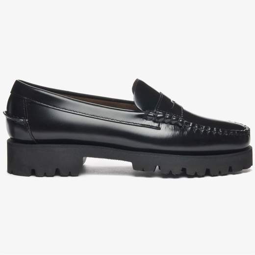 SEBAGO DAN LUG WOMAN
