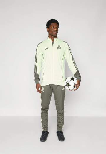 Adidas AD2