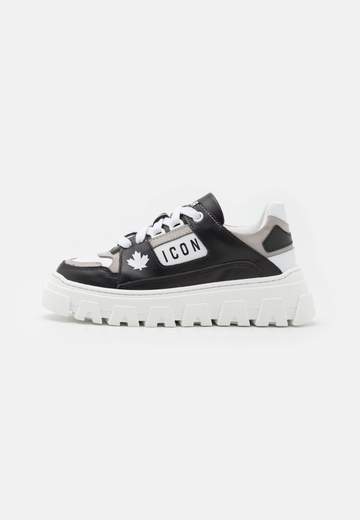 Dsquared2 DS738